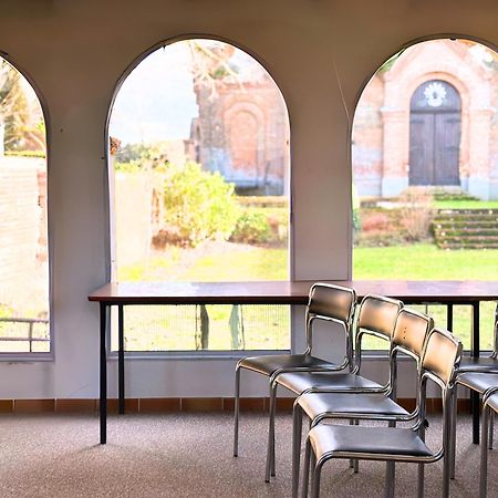 Hotellerie De L'Abbaye Bellegarde-Sainte-Marie Kültér fotó