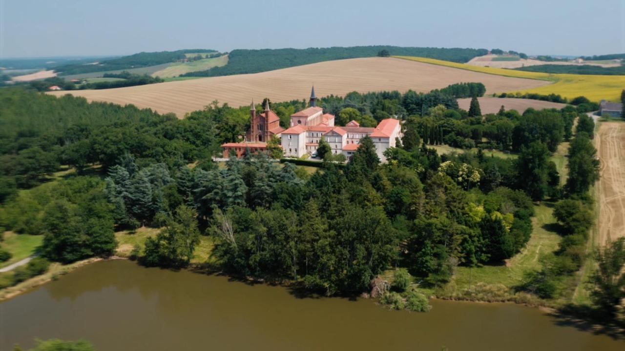 Hotellerie De L'Abbaye Bellegarde-Sainte-Marie Kültér fotó