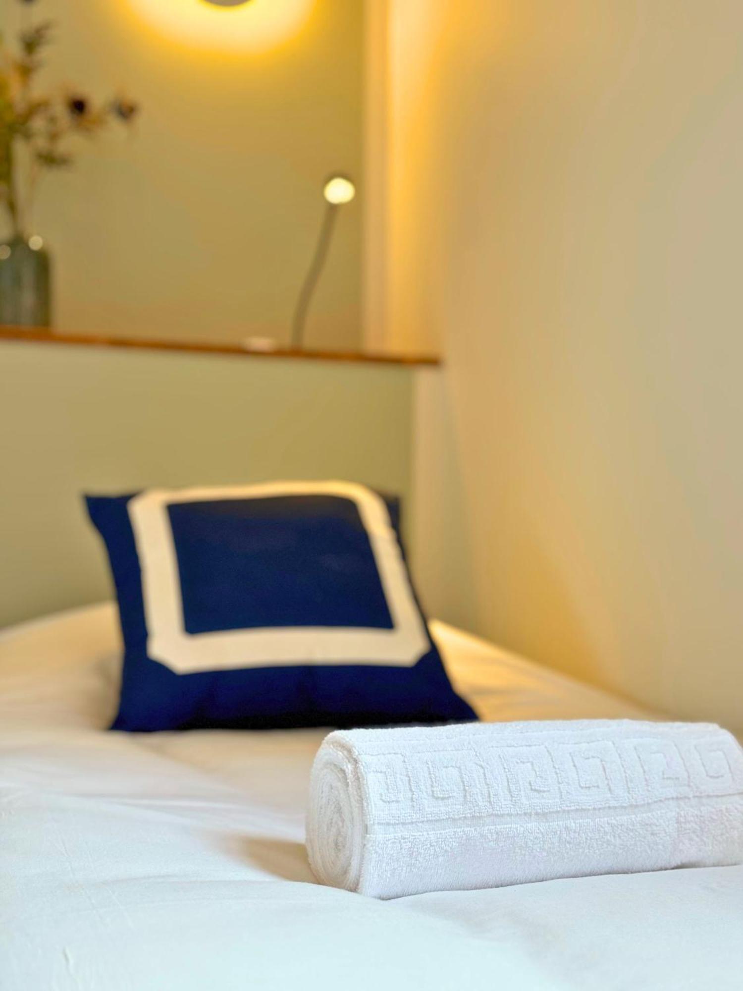 Hotellerie De L'Abbaye Bellegarde-Sainte-Marie Kültér fotó